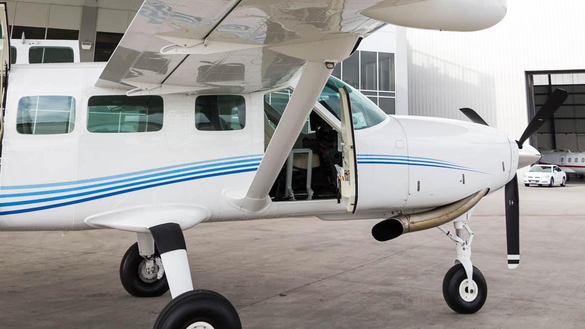 Cessna Caravan Review - Front Right Entry Door