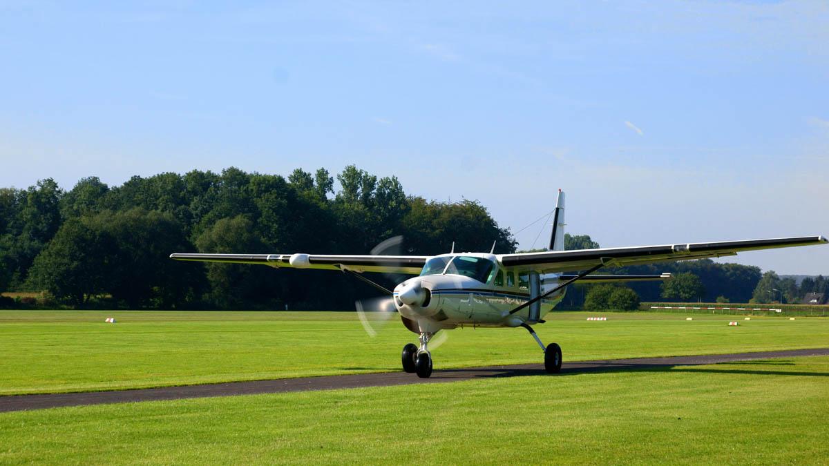 Cessna Caravan Review - Cessna Caravan on Runway