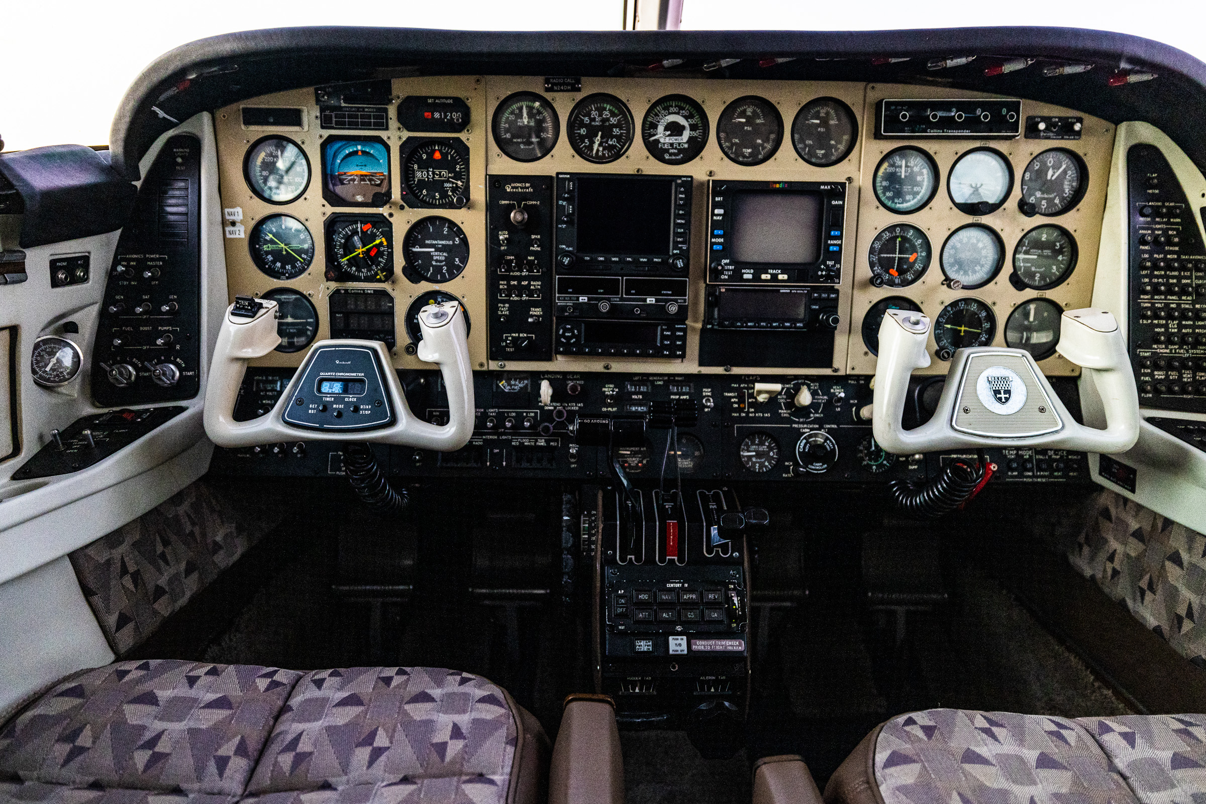 2021.11.24-05.52-flyhpa-619e7bedd4d79 Cirrus SF50 Vision Jet G2 Interior