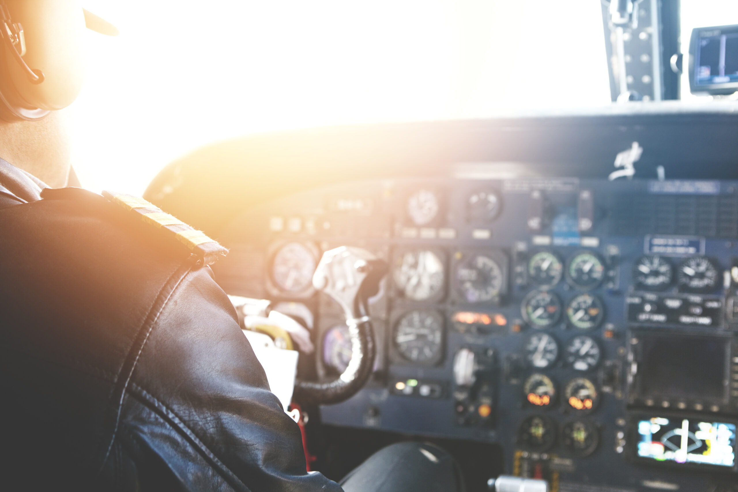 Sport pilot completing transition training with instructor in a four-seat MOSAIC-eligible aircraft