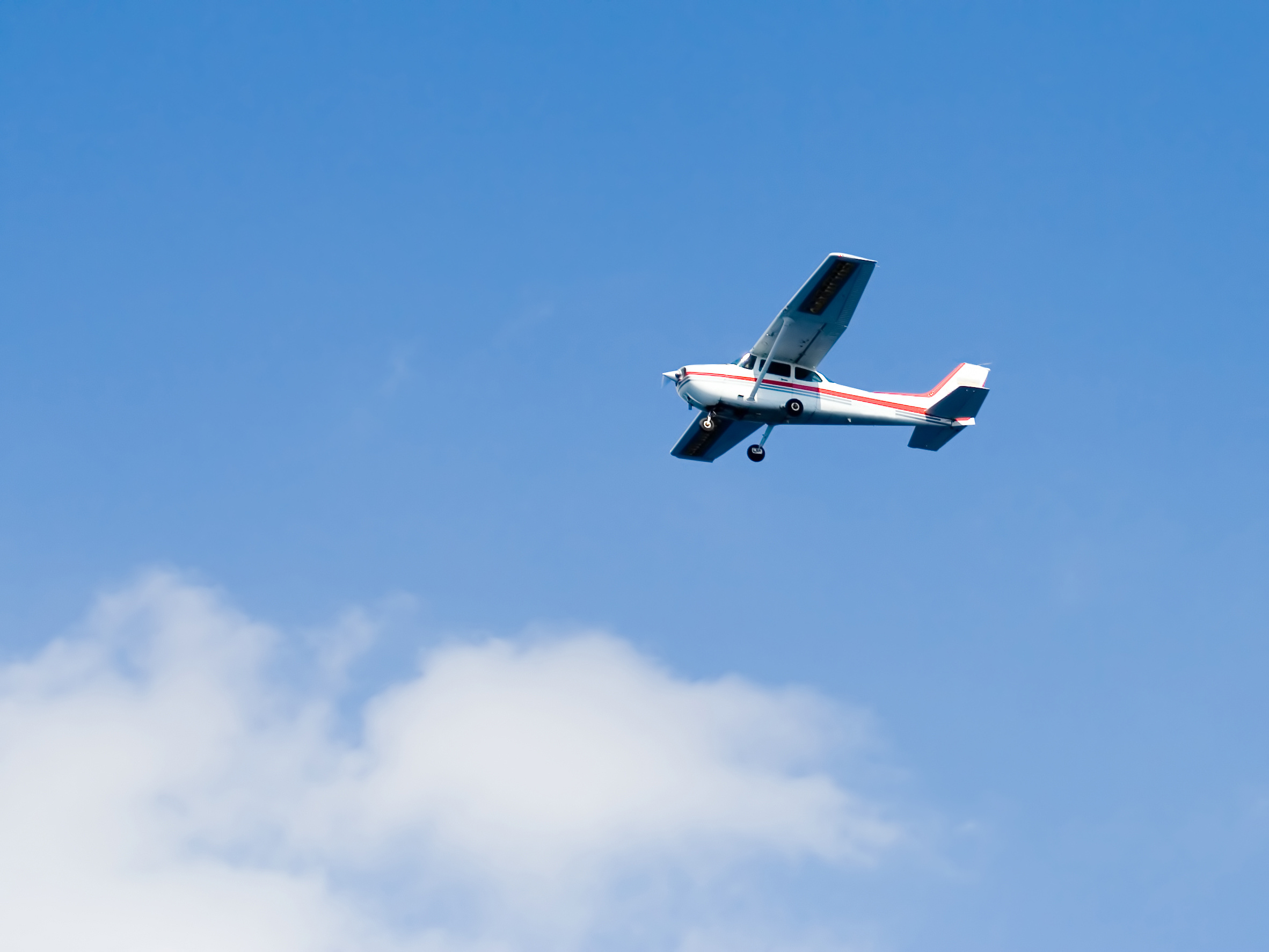 Instructor and student practicing spins in Utility-certified aircraft