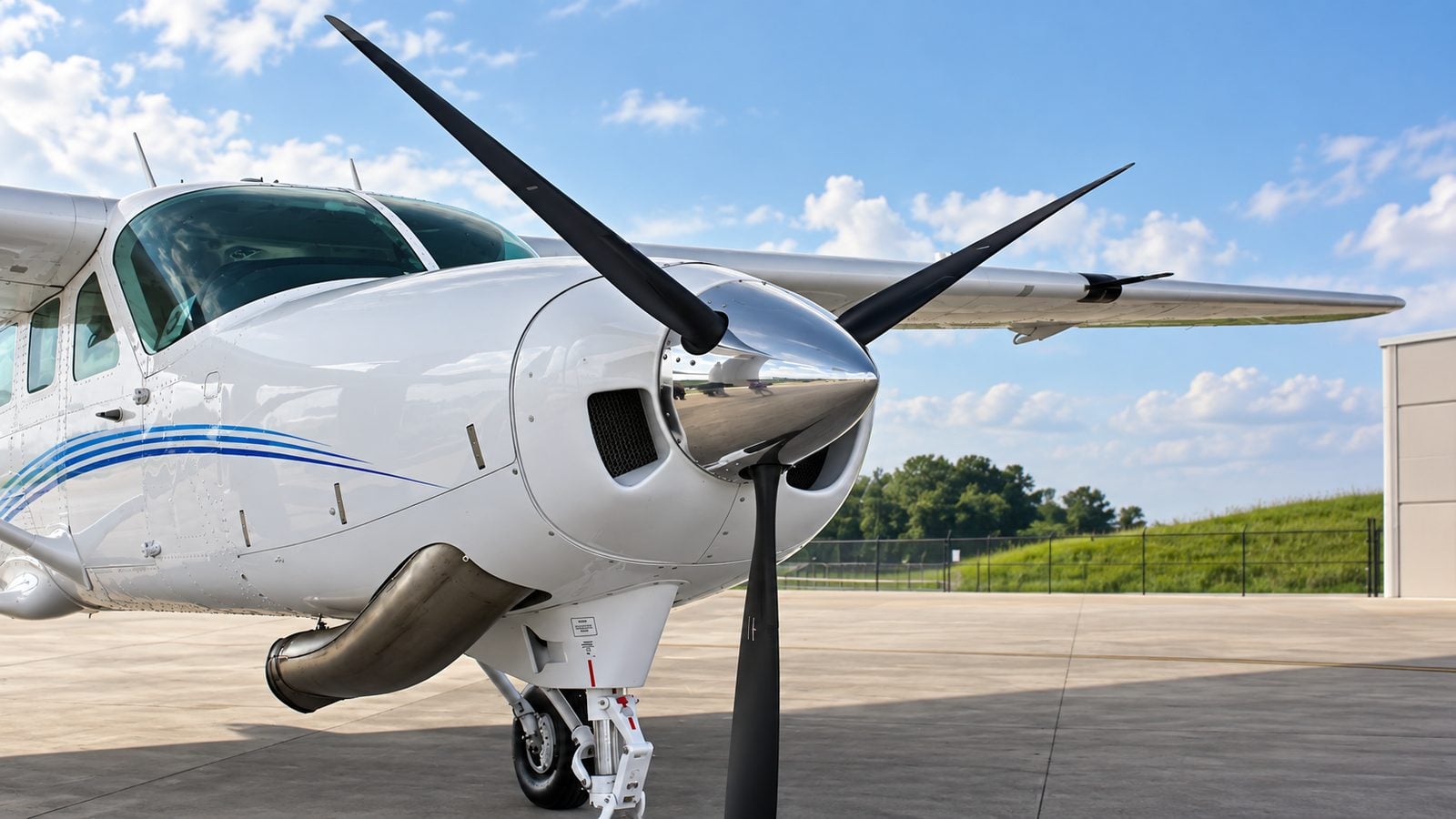 Cessna Caravan CE-208 Review 2026: Price & Ownership
